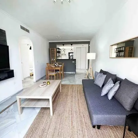 2br, 1bth Flat Near Puerto Banus Appartement Marbella